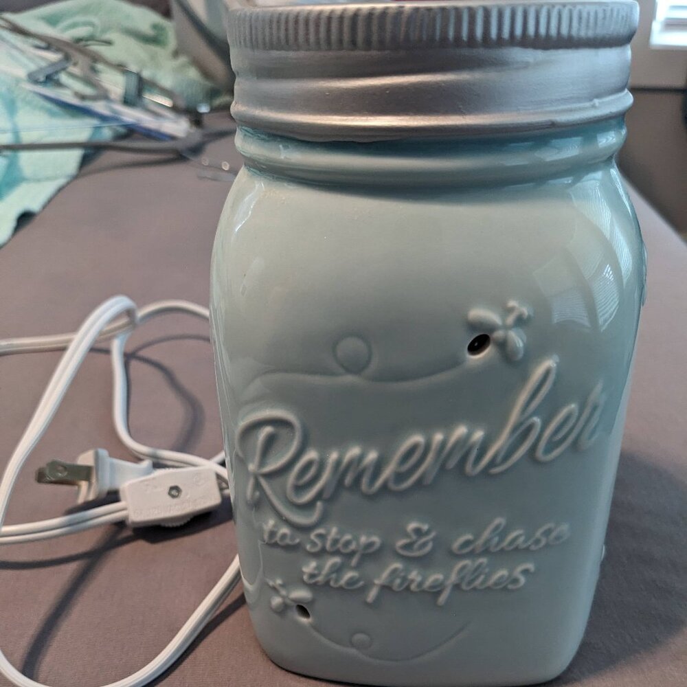 Scentsy Chasing Fireflies Warmer